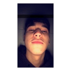 Meet your Posher, Javier