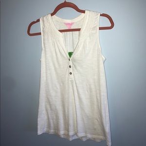 SOLD✨Lilly Pulitzer Essie top