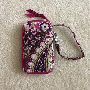 Vera Bradley very berry paisley wristlet