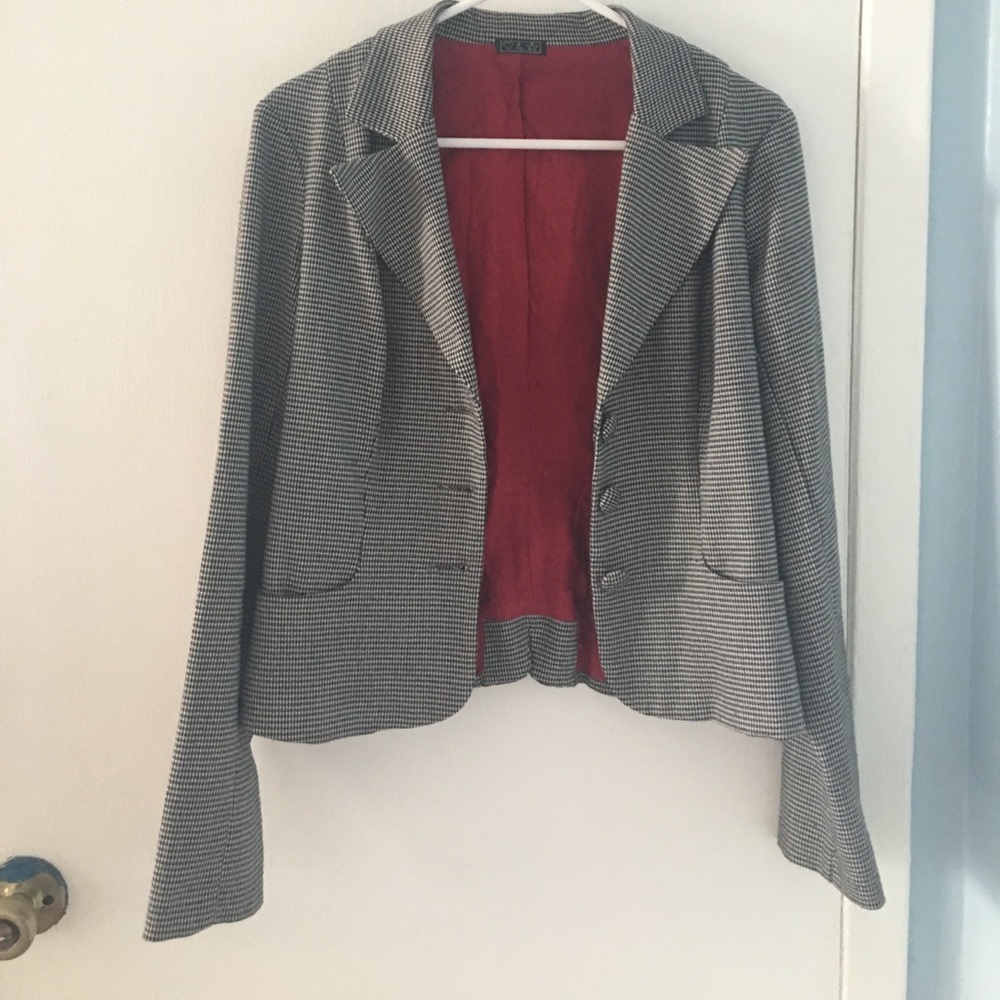 Cute houndstooth blazer