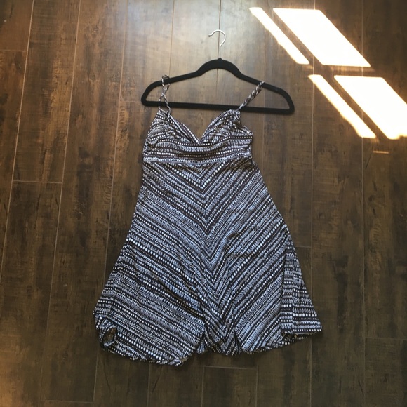 BCBG Summer Dress - Picture 3 of 3