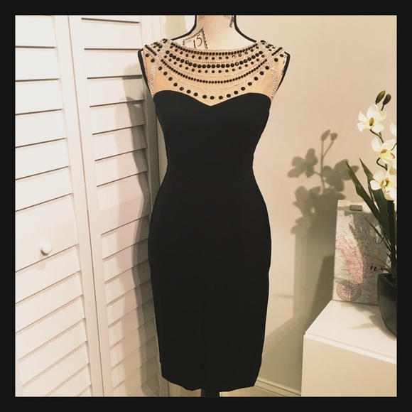 NWT Stunning Embellished Collar Sleeveless Dress - Picture 4 of 6