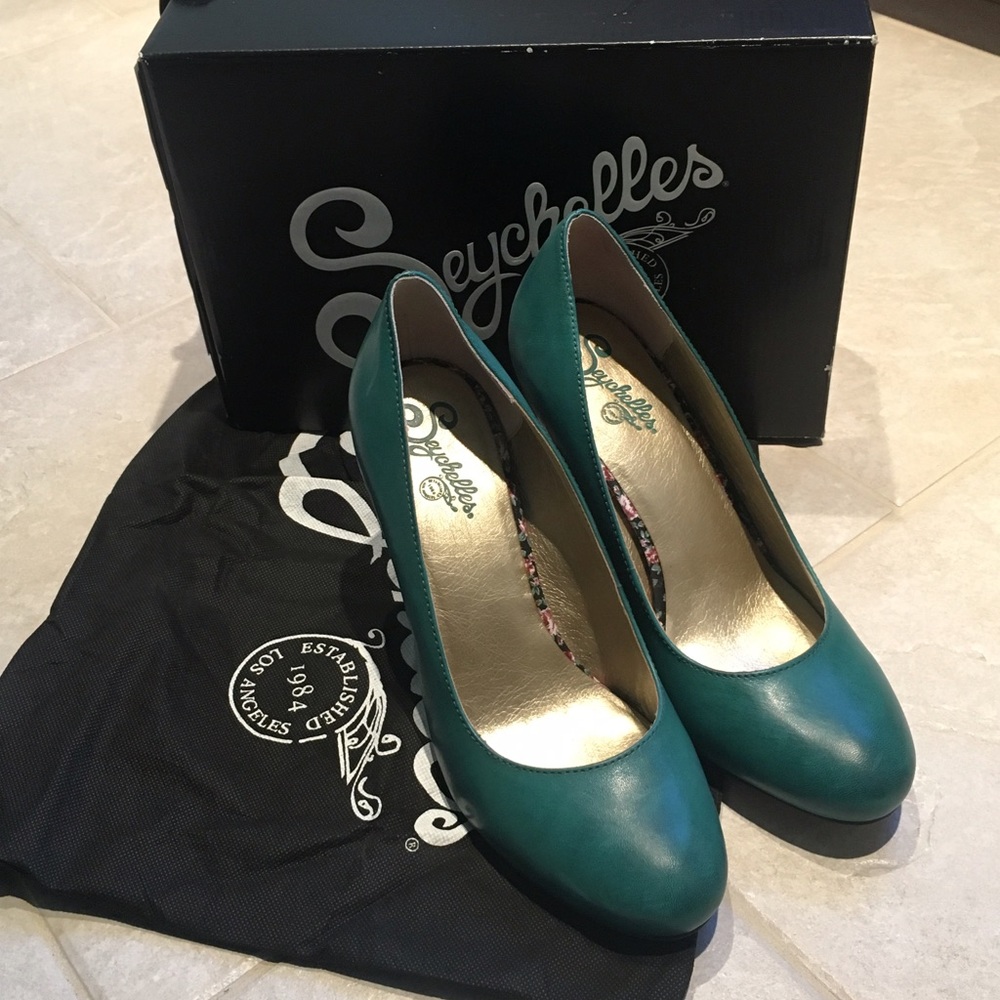 Seychelles Teal Pumps with Block Heel