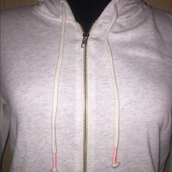 ❌SOLD❌ Victoria Secret Sequin Heart Hoodie - Picture 5 of 6