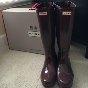 Umber Hunter Boots, size 8, expandable calf