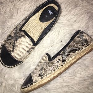 Snakeskin espadrilles!