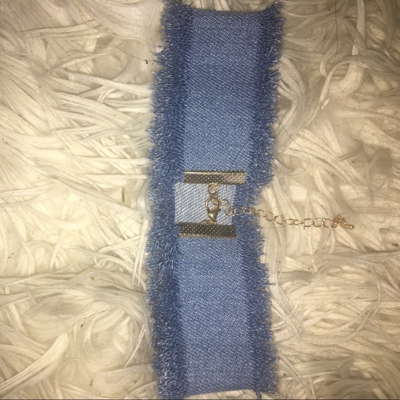 Jean Choker - Picture 2 of 2