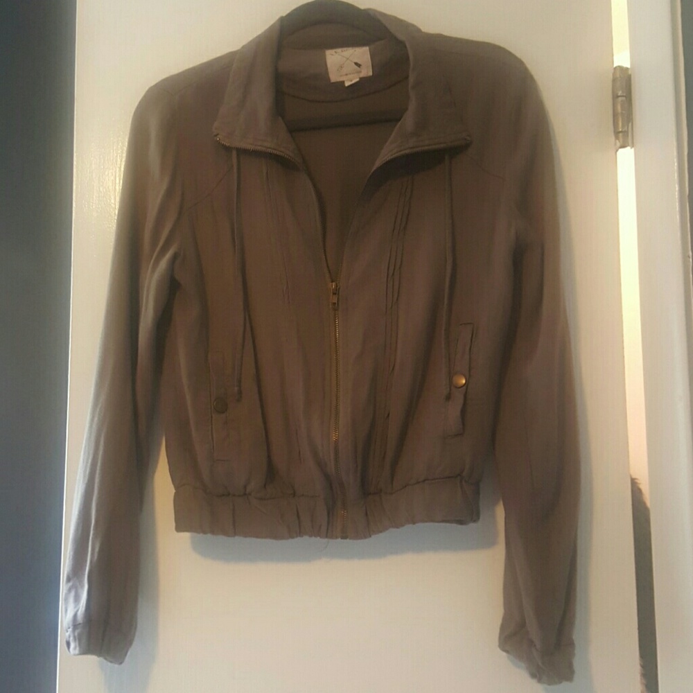 TAUPE BOMBER STYLE JACKET