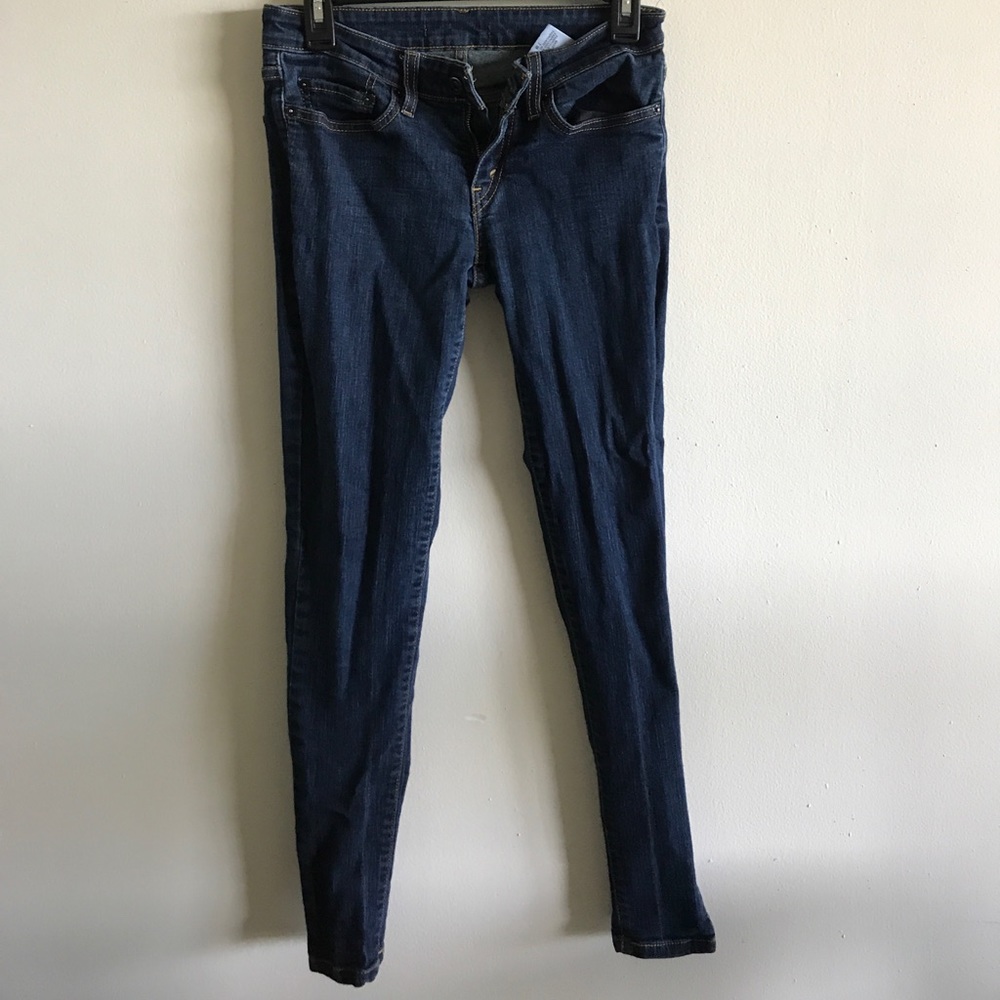Levi's dark skinny jeans