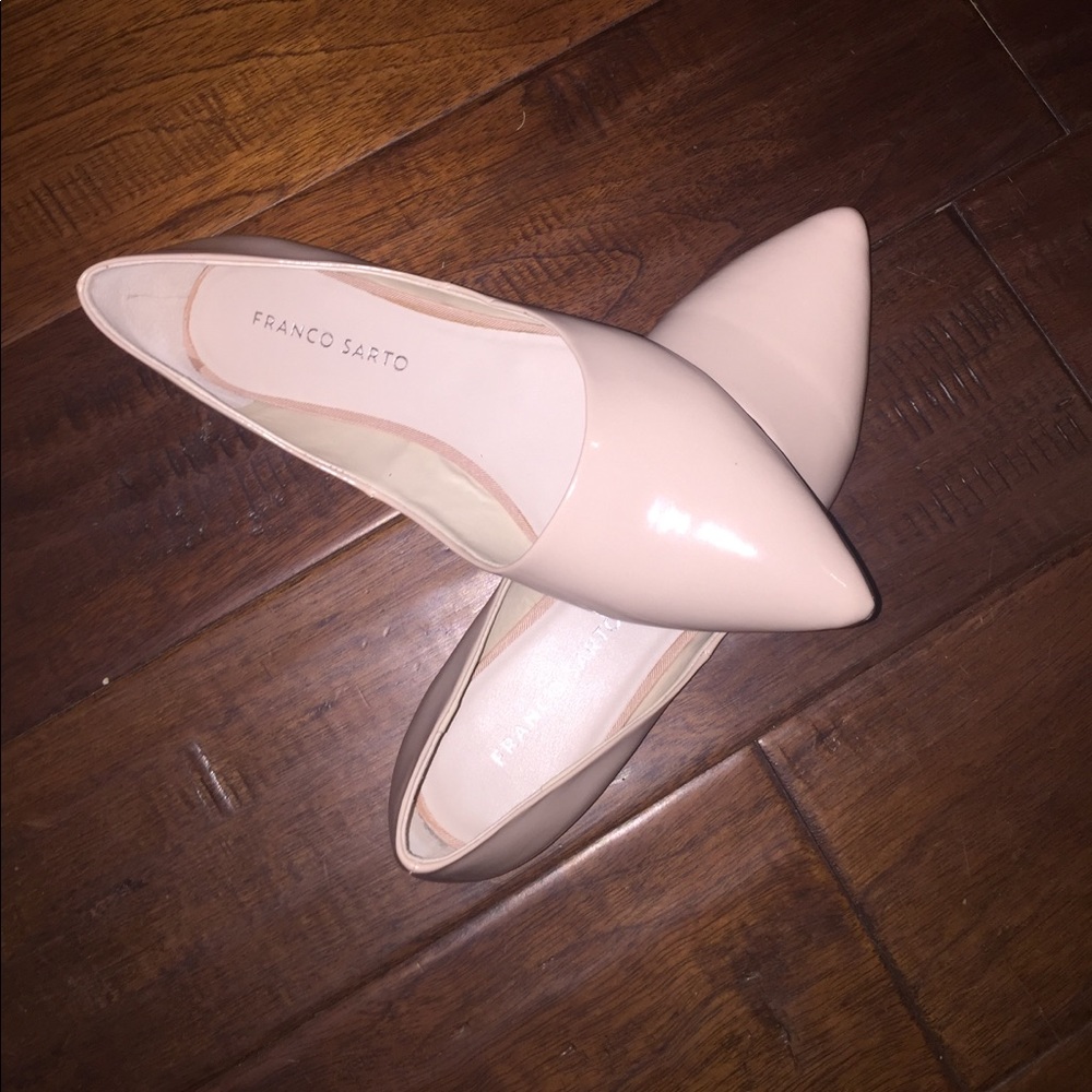 Franco Sarto Size 7 nude flats