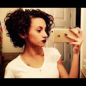 Meet your Posher, Anabel