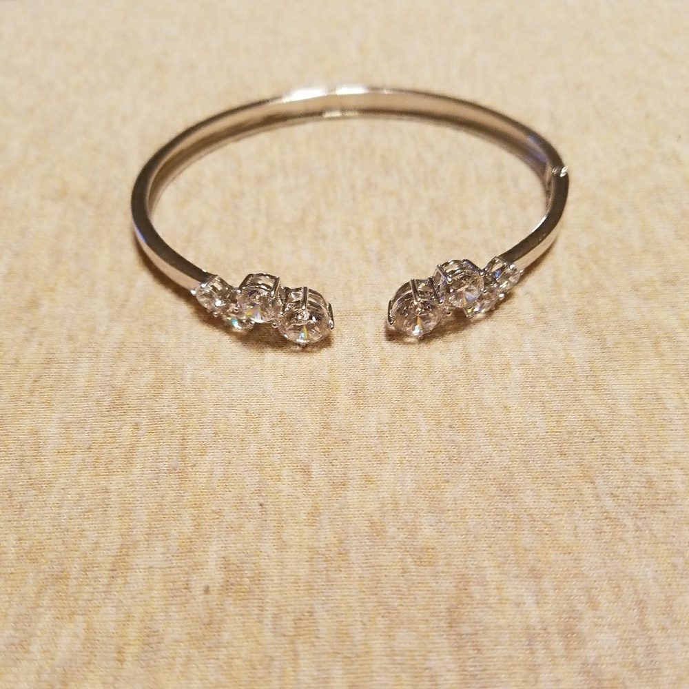 Dillenium cut bracelet