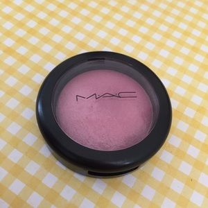 MAC Mineralize Blush in Gentle