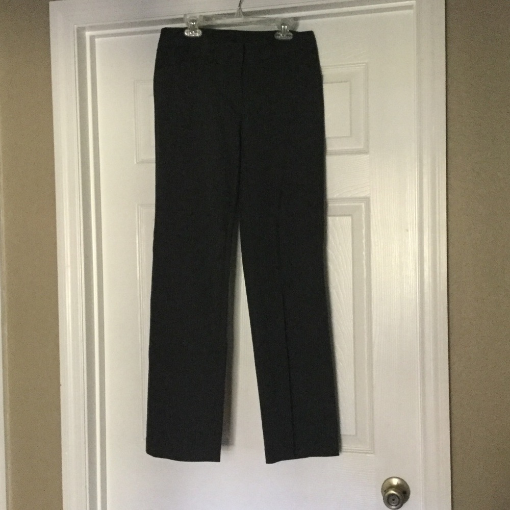 Charcoal Pants with 3 Pockets 🎀 LIKE NEW!