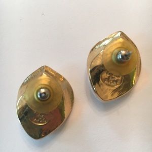 Kenneth Jay Lane Jewelry - 1980's Kenneth Jay Lane for Avon post earrings Kenneth Jay Lane Jewelry - 1980's Kenneth Jay Lane for Avon post earrings