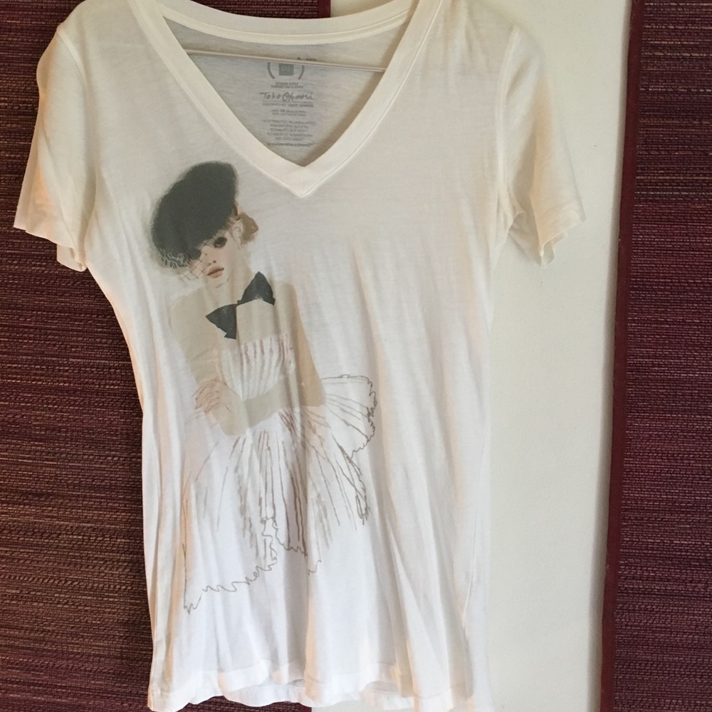 GAP Product RED graphic T