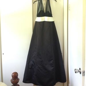 Davids Bridal - Bridesmaid Dress - Black - Size 18