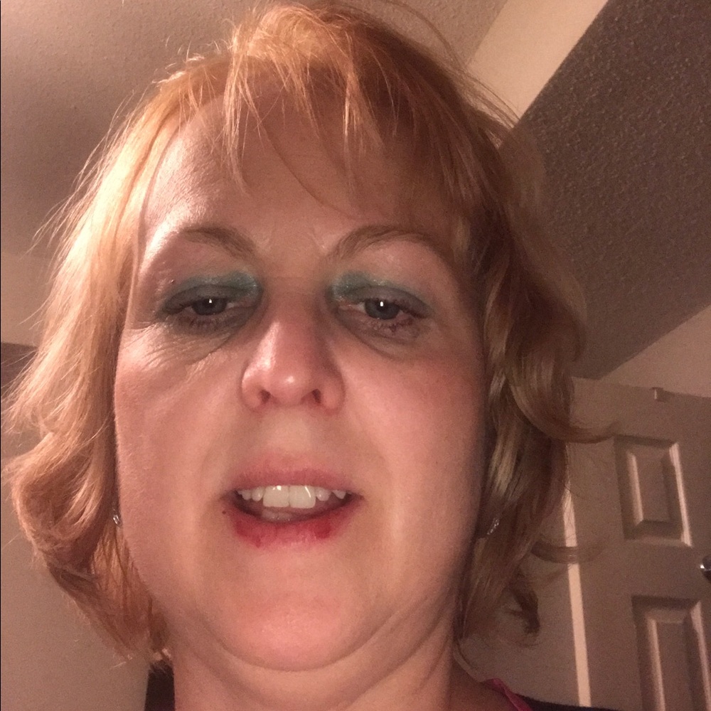 Meet your Posher, Marie
