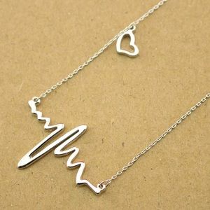 🆕 ARRIVAL❤️Silver Follow "The Beat Of My Heart"❤️