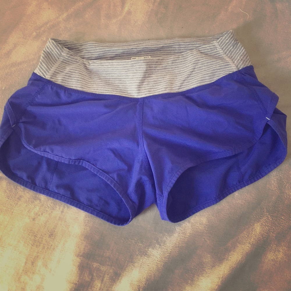 Lululemon shorts size 4