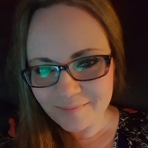 Meet your Posher, Cynthia