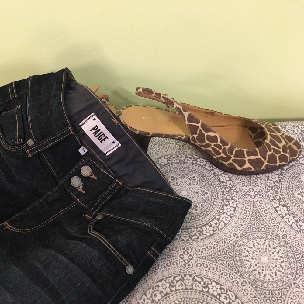 Paige Juniors 24 Hidden Hills jeans