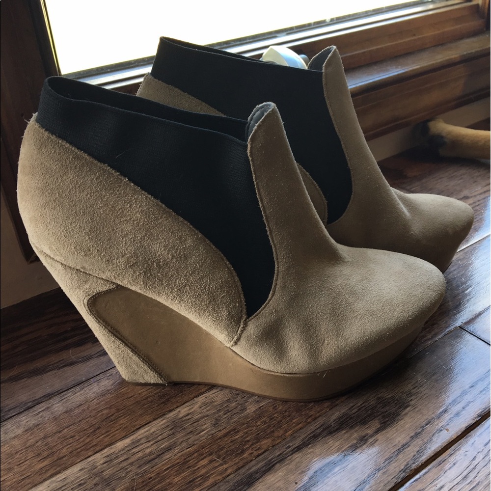 Suede Tan Wedges