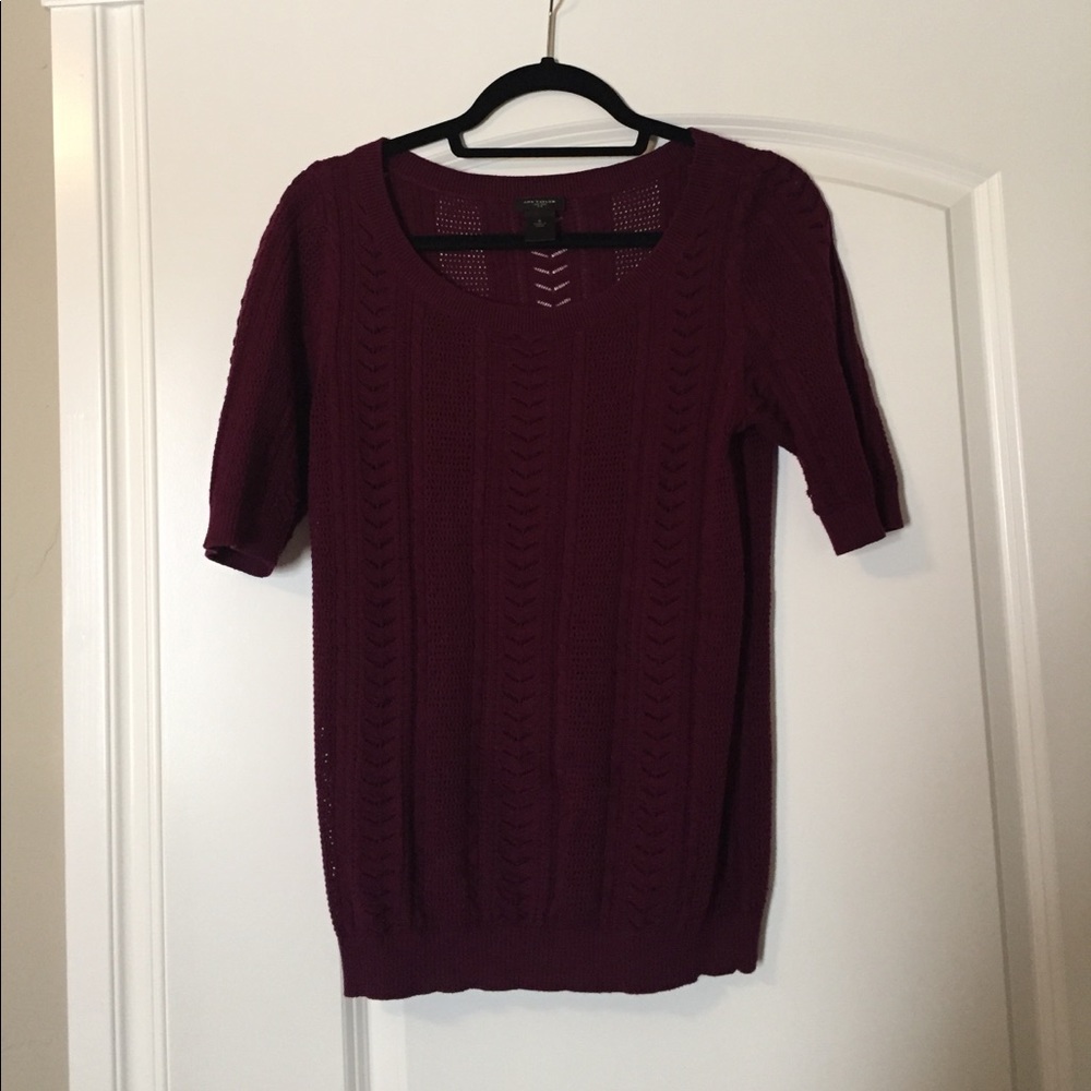 Ann Taylor lightweight short sleeve knit top