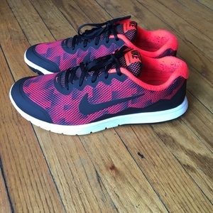 Nike Men's Flex Experience Rn 4