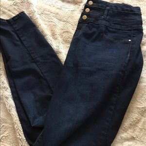 Hi-Waisted Dark Blue Skinny Jeans