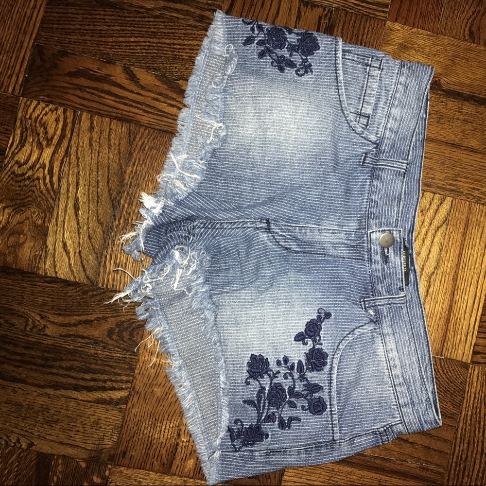 Forever 21 floral Jean shorts