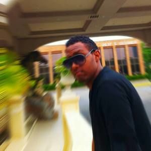 Meet your Posher, Ray