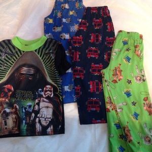 😴(4) pajama items for $10😴