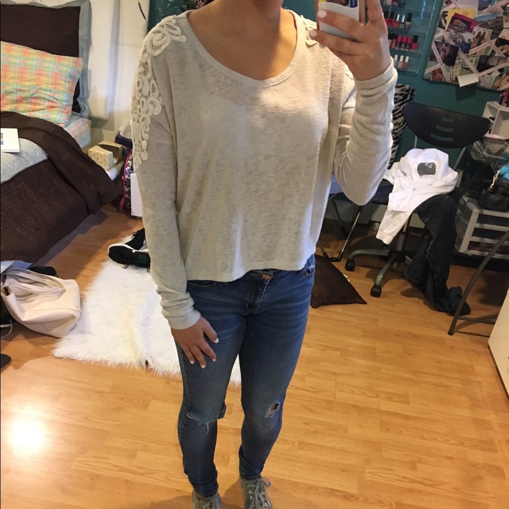 Abercrombie sweater