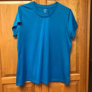 Champion Tee XXL. Perfect for Workouts!