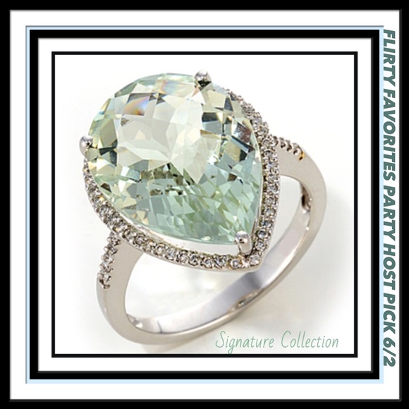 La' Mozel Paris - Signature Collection Jewelry - STUNNING PEAR CUT 18k White Gold P Signature Ring