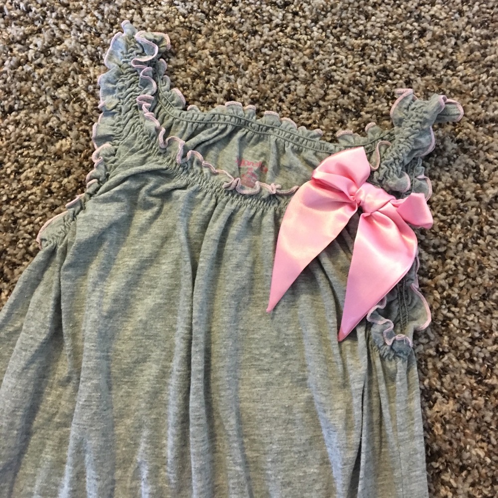 Cute Ruffled Pajama - Picture 2 of 6