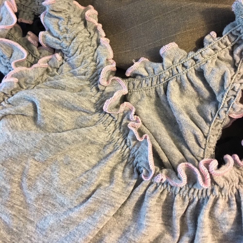Cute Ruffled Pajama - Picture 5 of 6