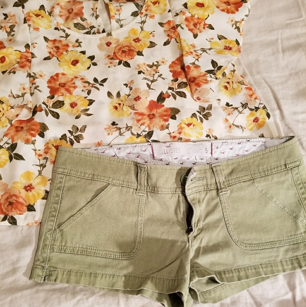 CUTEST sage green low rise shorts