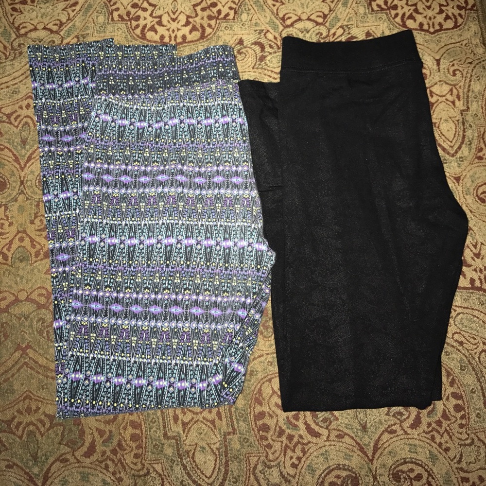 2 Pair of American Eagle Leggings Size M