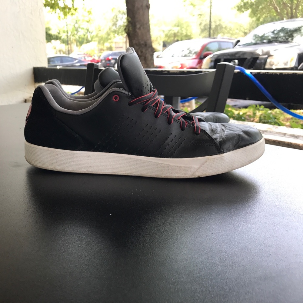 derrick Rose Adidas size 11.5