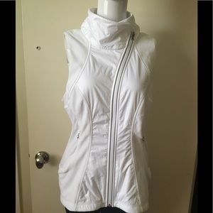 Lululemon White Vest Lightweight Size 8