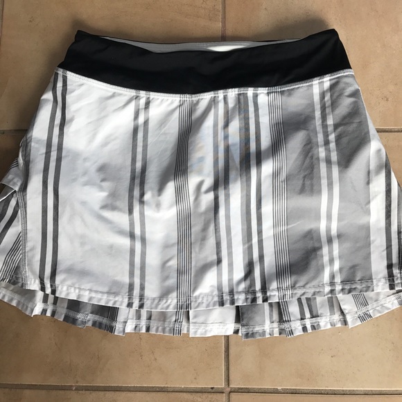 Lululemon Pace Setter Skirt/Shorts - Picture 3 of 3