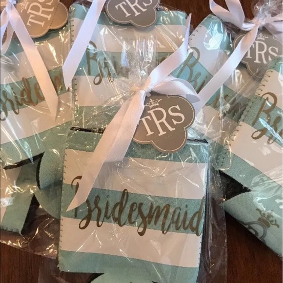 LAST SET! Lot of 6 Bridesmaid Koozie Drink Cooler - Picture 2 of 3