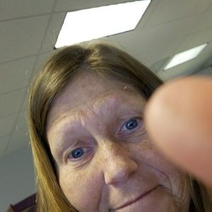 Meet your Posher, Cynthia