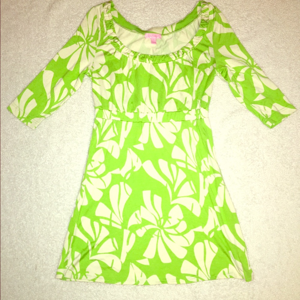 Lilly Pulitzer. XS. Cream and Lime floral.