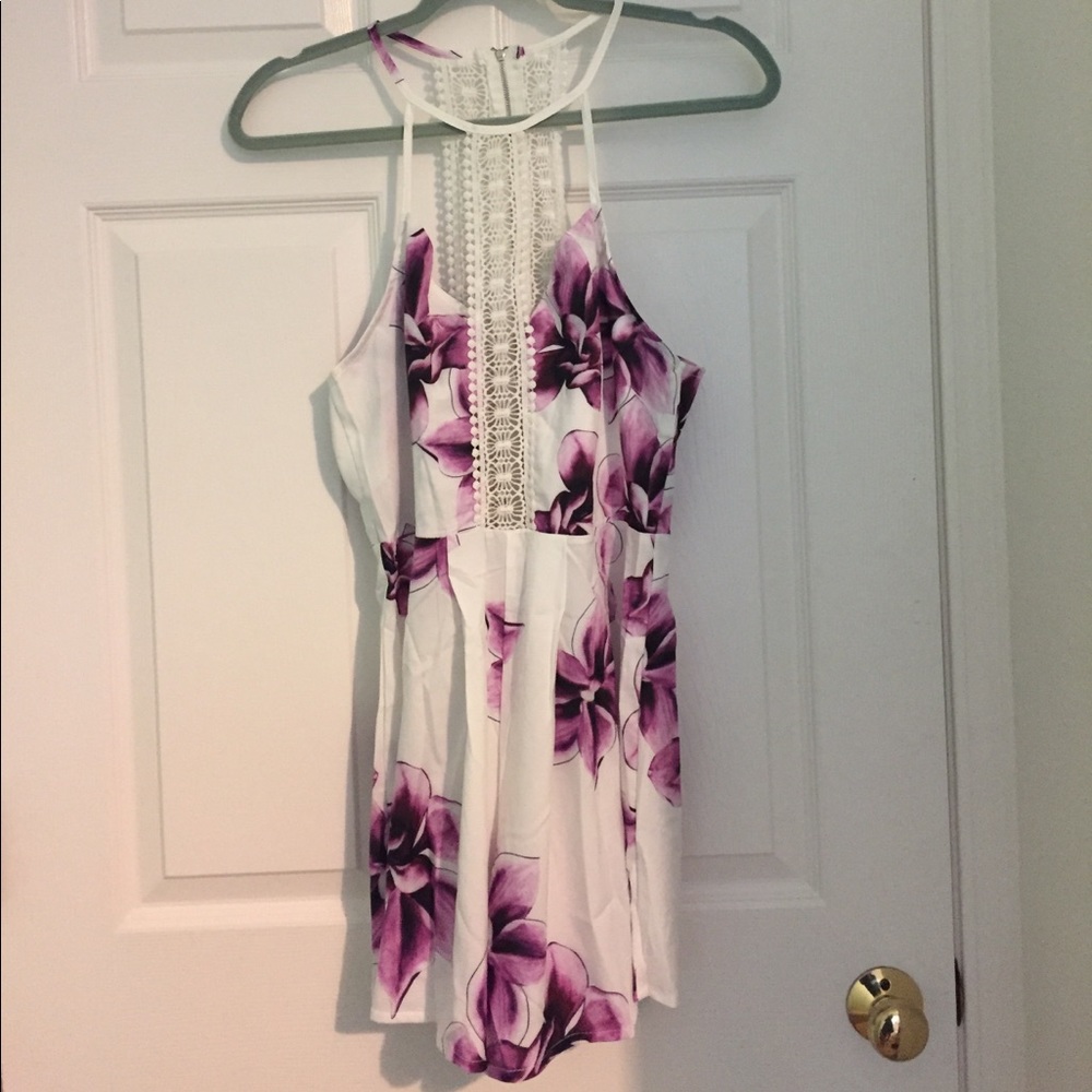 Floral romper. Perfect condition!