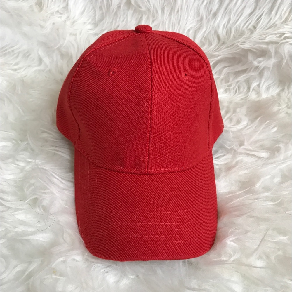 Red Baseball Cap⚾️
