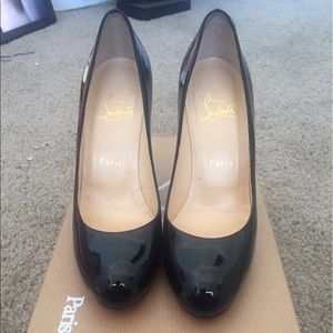 Christian Louboutin Simple Pump! 👠