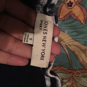 JONES NEW YORK SPORT TSHIRT